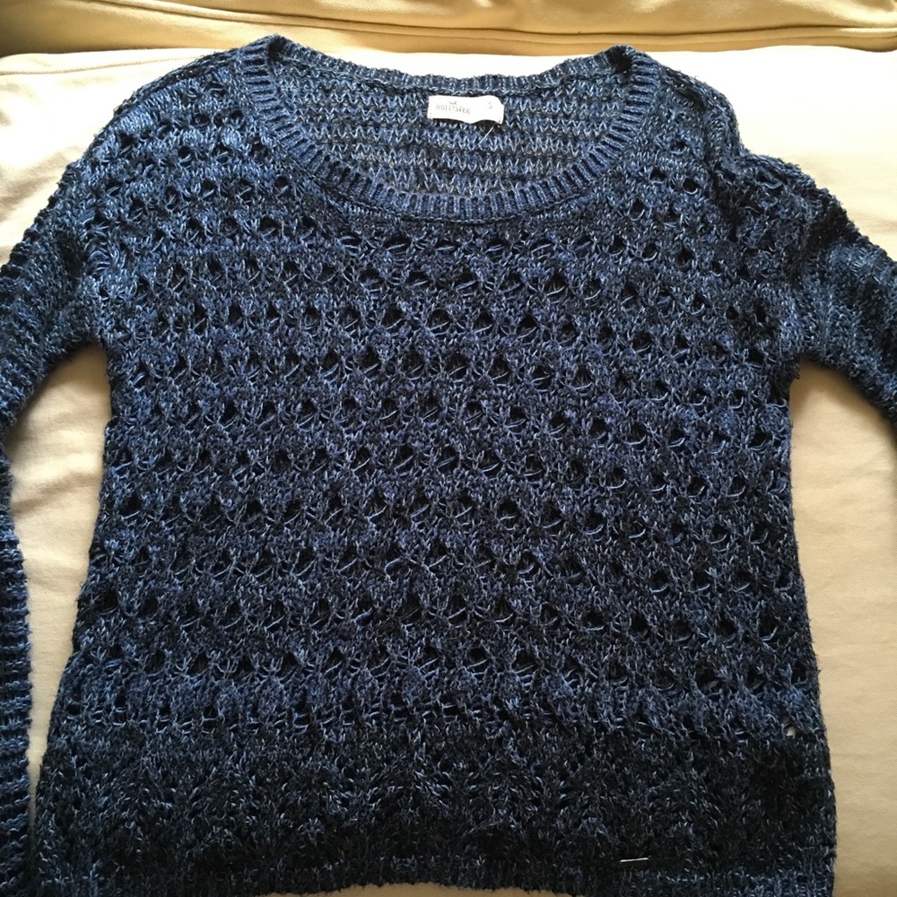 HOLLISTER sweater